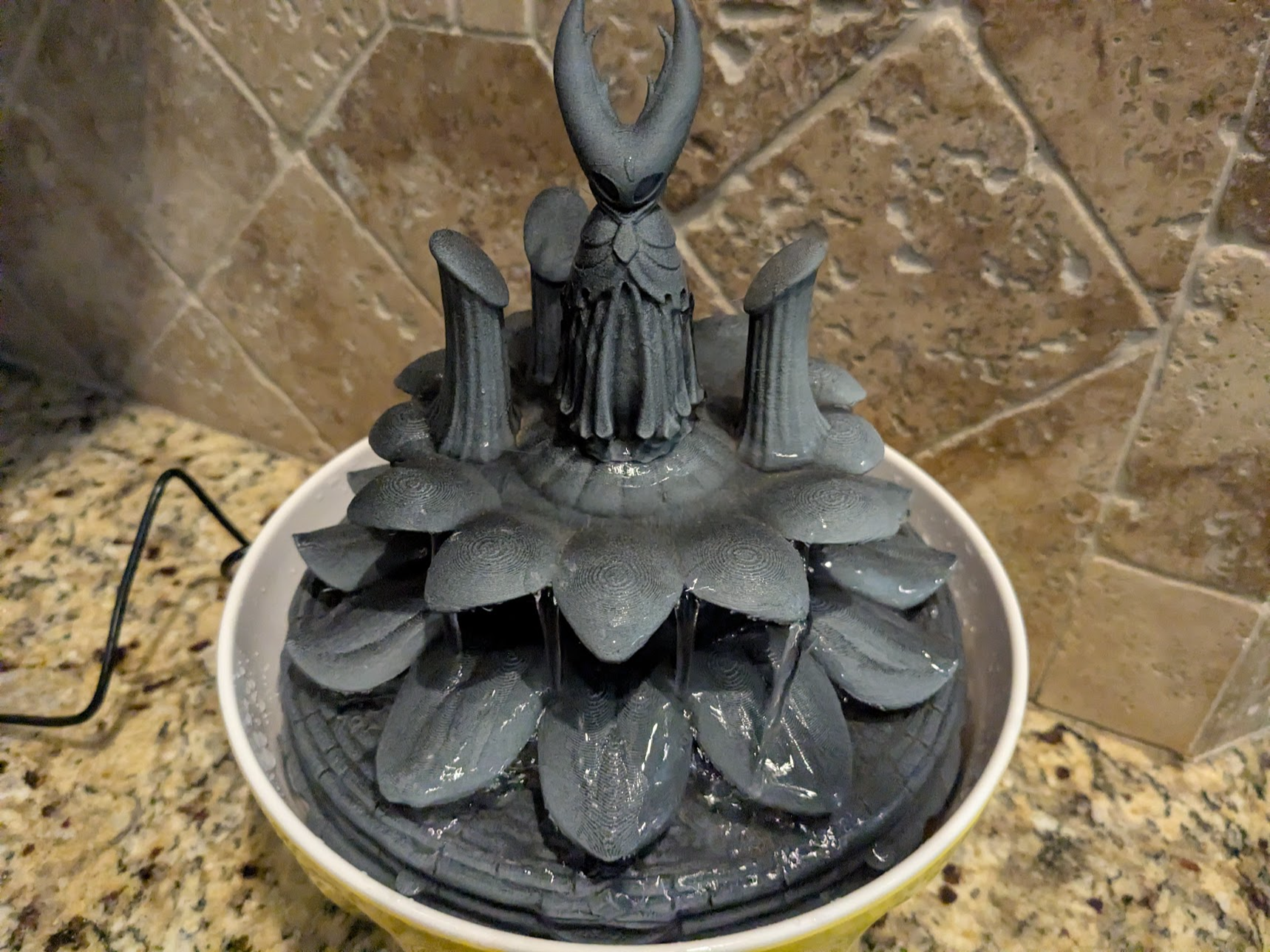 Hollow Knight City of Tears working water fountain — free 3D print pond sculpture